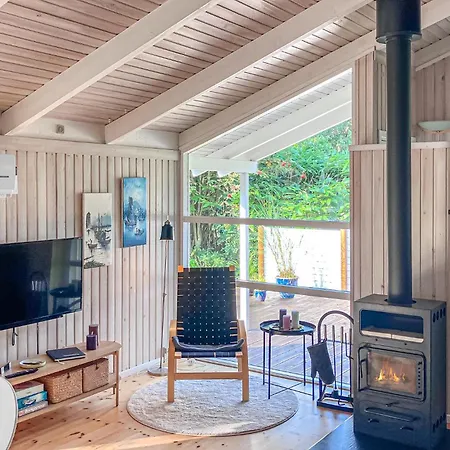 Cozy In Vaeggerlose With Sauna * Bøtø By